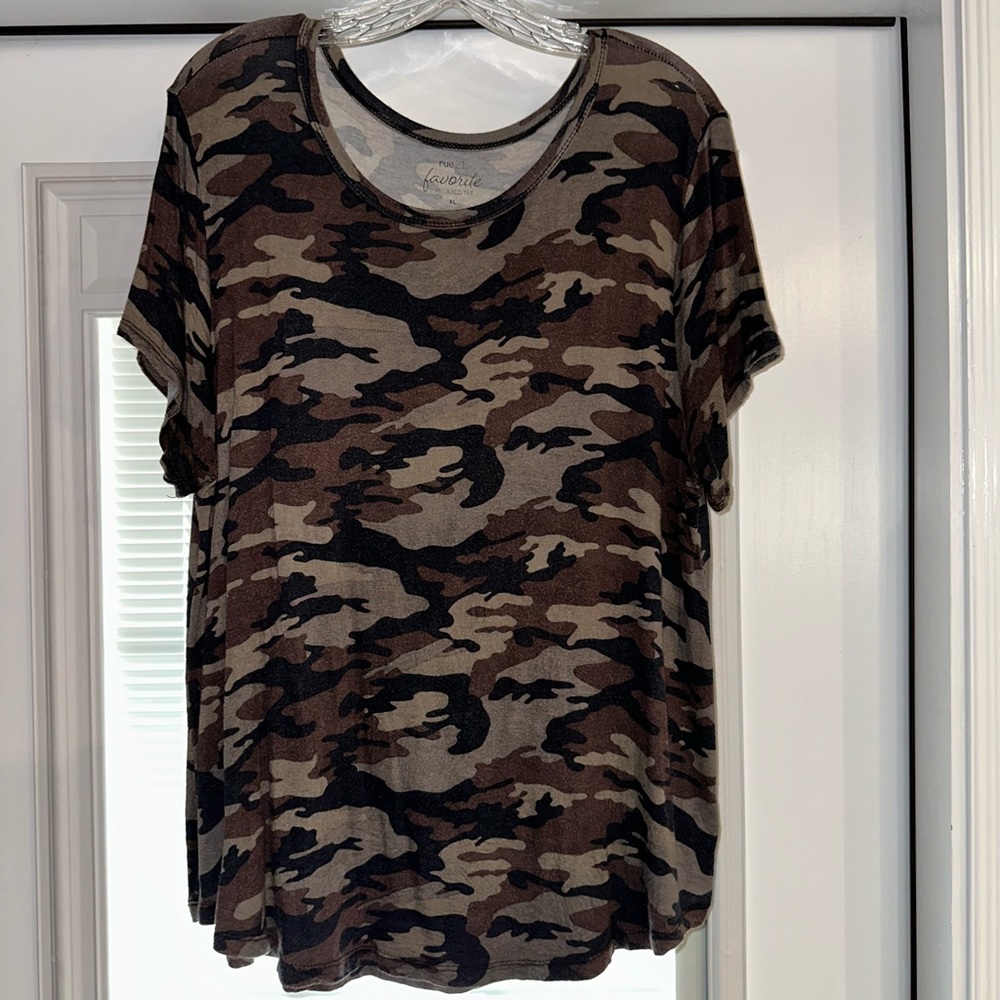 Rue 21 relaxed tee